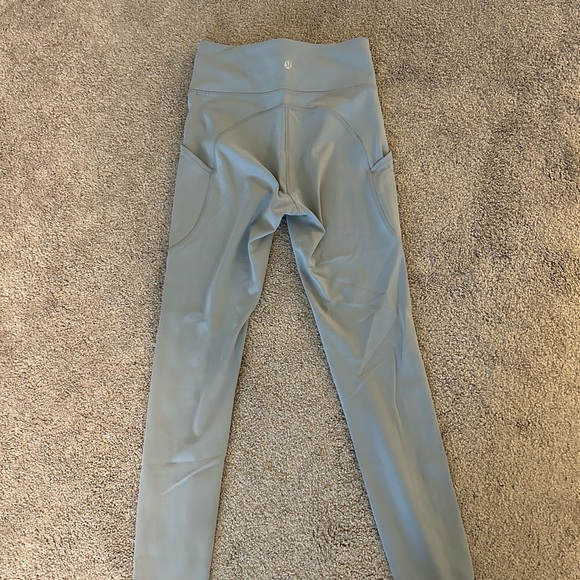 NEW women’s lululemon leggings - Picture 3 of 5